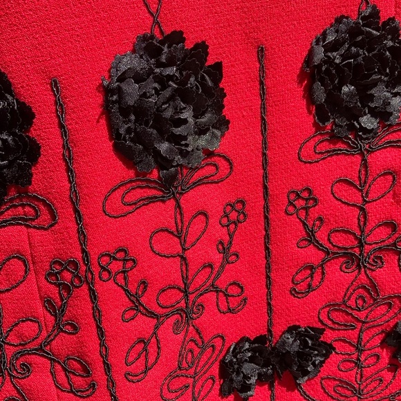 HEAVY Elegant Coat - Picture 4 of 14